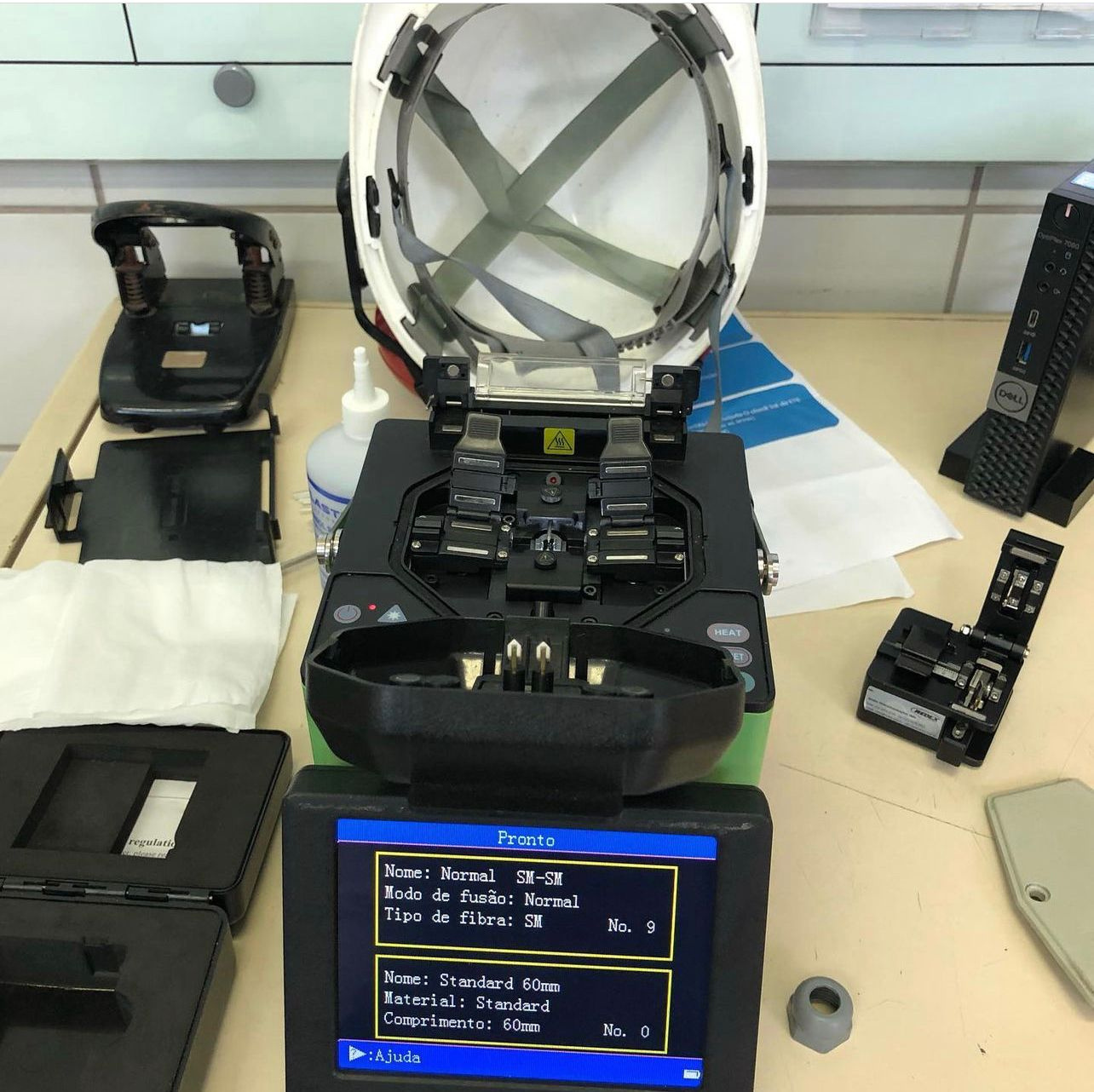 Equipamento técnico utilizado em projetos de infraestrutura